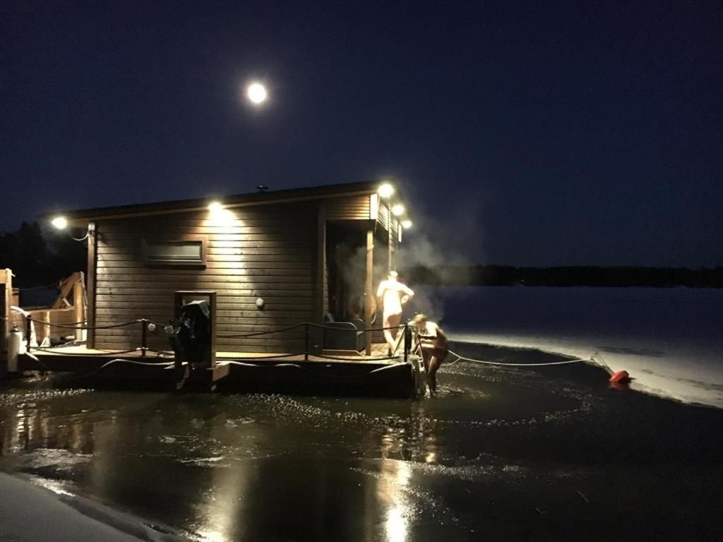 Ботели Saunaboat Haikara Jorvas